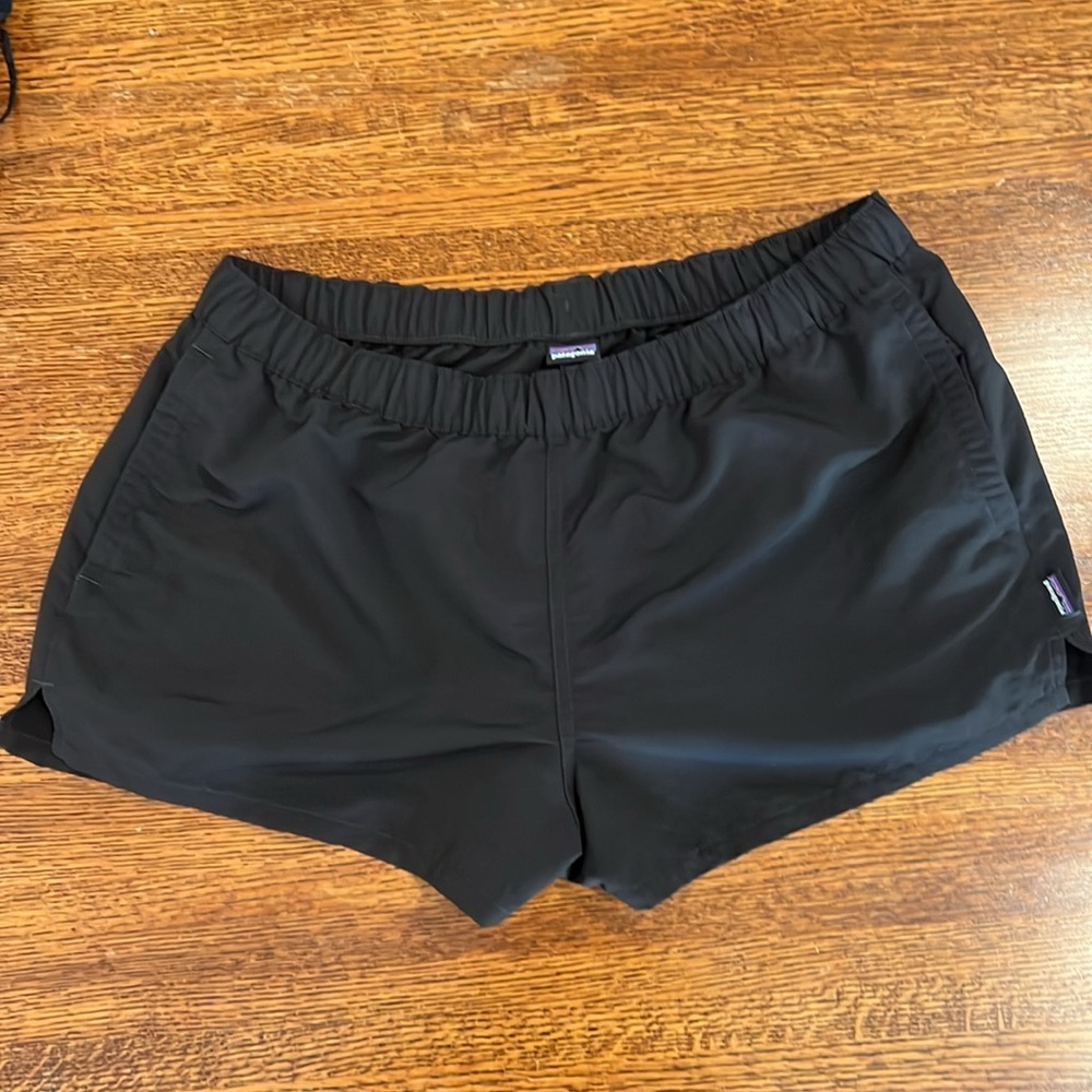 Patagonia Women's Barely Baggies Shorts - 2½" Black L - Picture 3 of 8